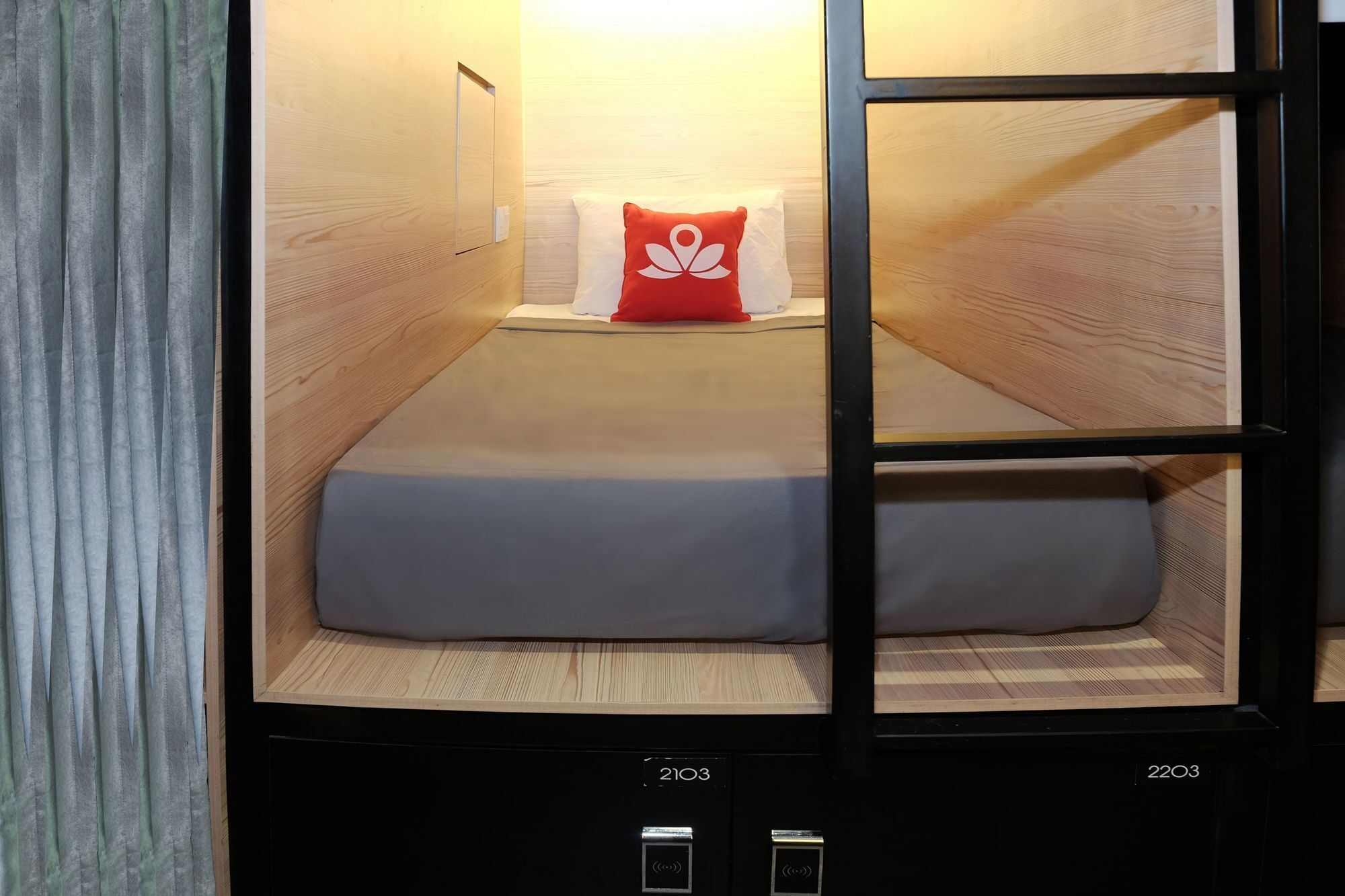 Juanda Airport Hostel Gedangan Ngoại thất bức ảnh