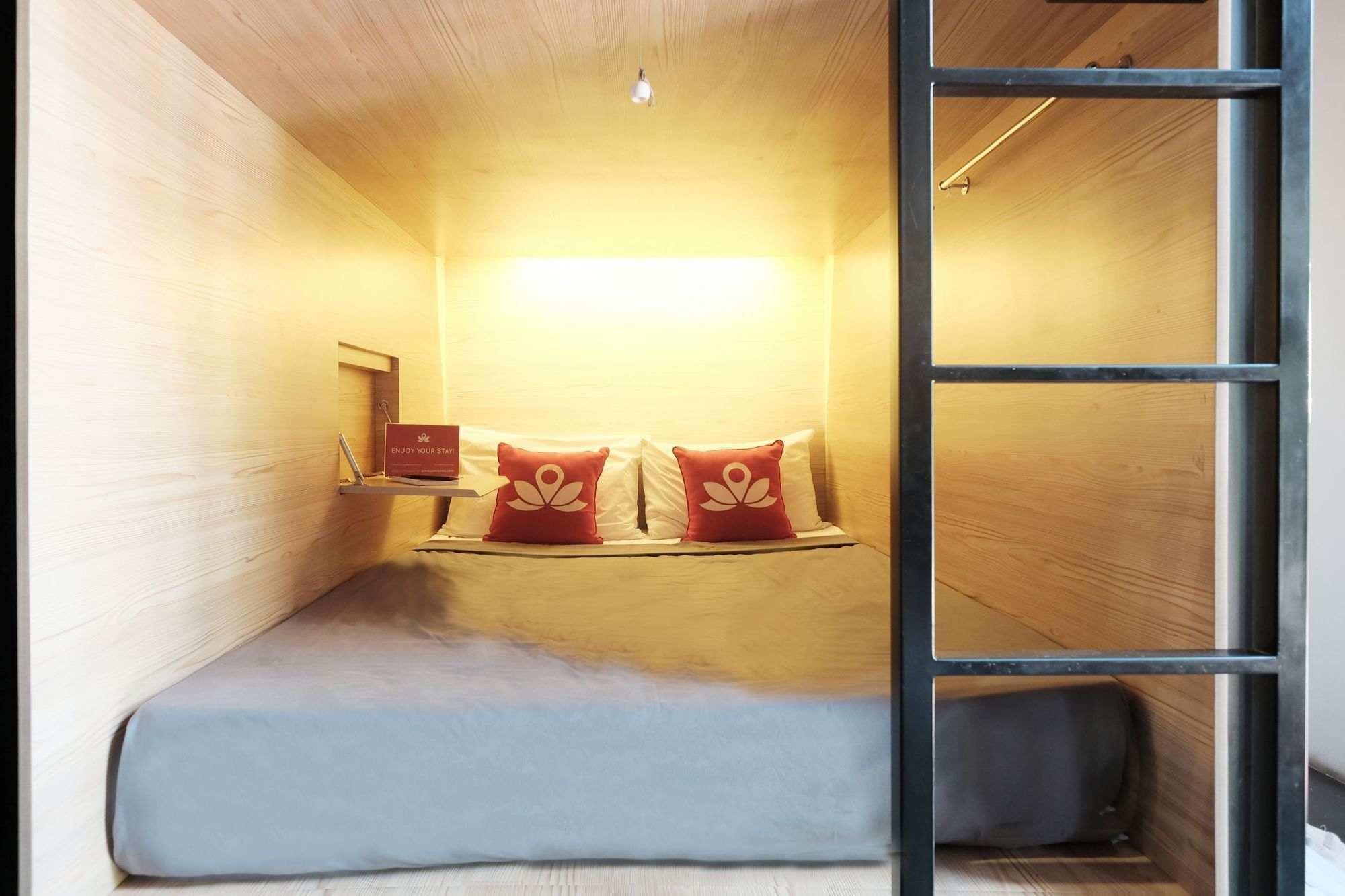Juanda Airport Hostel Gedangan Ngoại thất bức ảnh