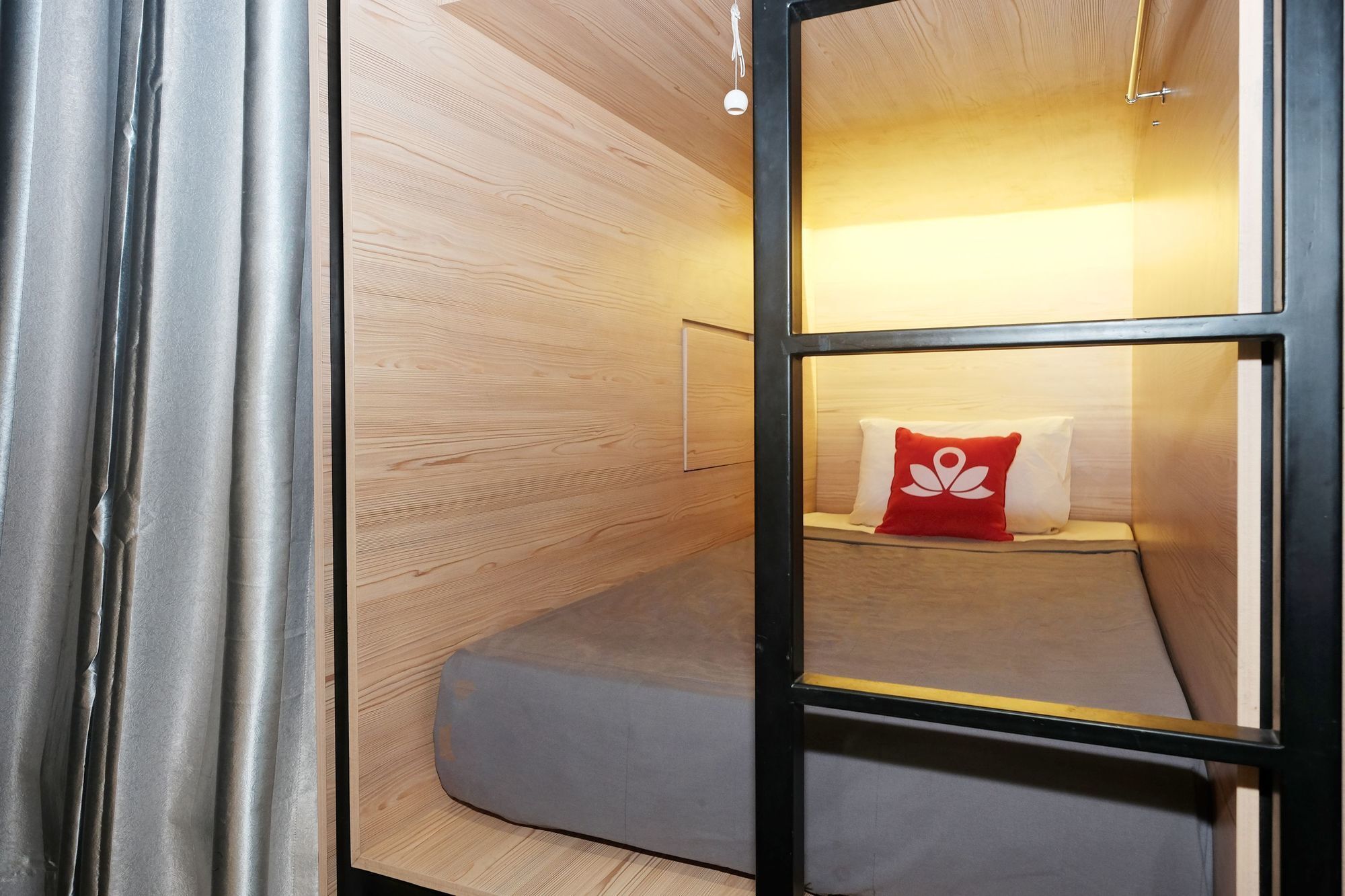 Juanda Airport Hostel Gedangan Ngoại thất bức ảnh