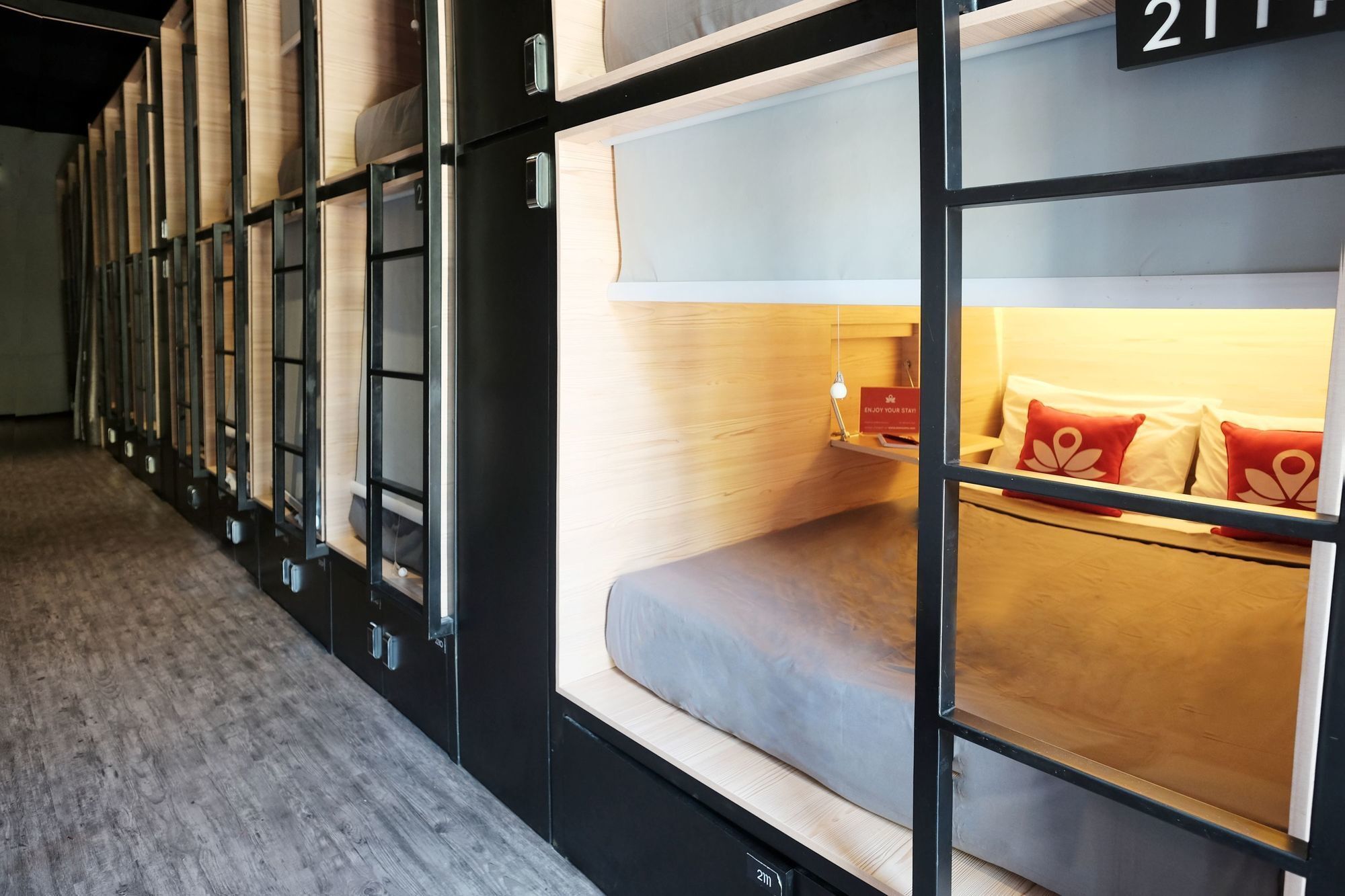 Juanda Airport Hostel Gedangan Ngoại thất bức ảnh
